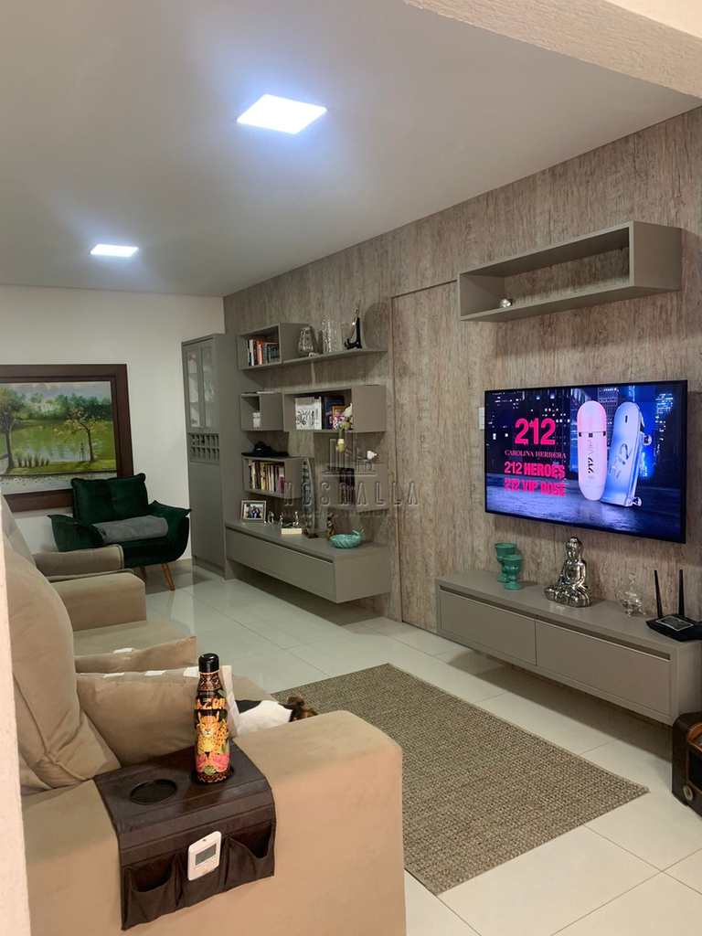 Apartamento em Jaboticabal, no bairro Centro