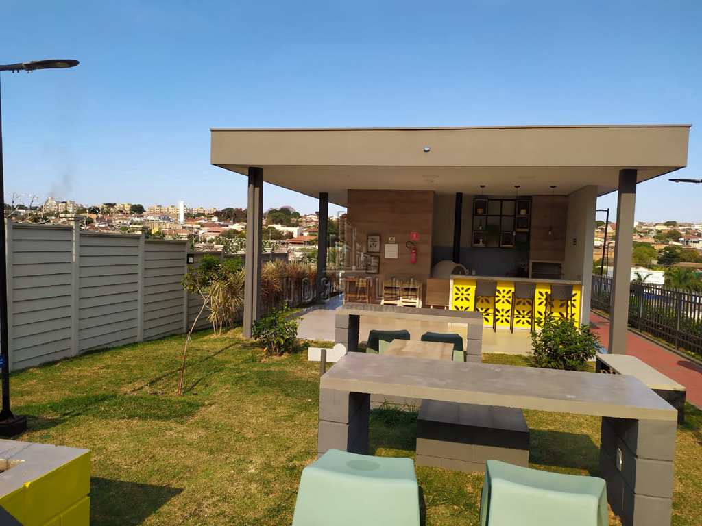 Apartamento em Jaboticabal, no bairro Sorocabano