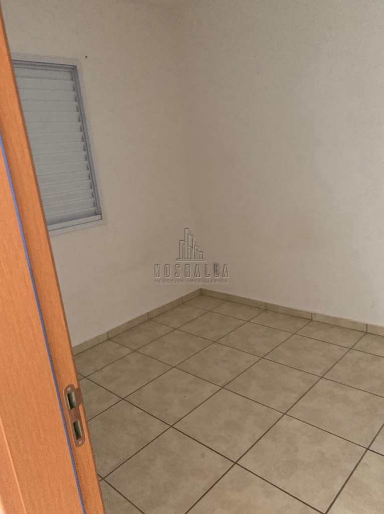 Apartamento em Jaboticabal, no bairro Sorocabano