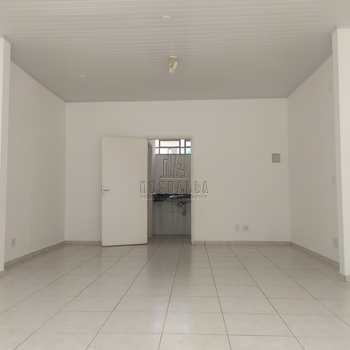 Sala Comercial em Jaboticabal, bairro Centro