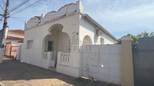 Casa, código 1724279 em Jaboticabal, bairro Centro