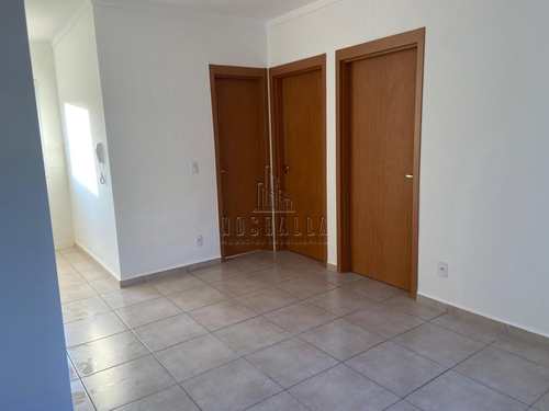 Apartamento, código 1724339 em Jaboticabal, bairro Athenas Paulista