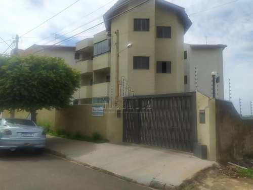Apartamento, código 1724377 em Jaboticabal, bairro Jardim Nova Aparecida