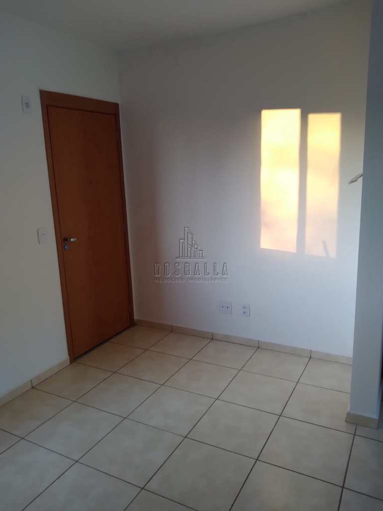 Apartamento em Jaboticabal, no bairro Sorocabano