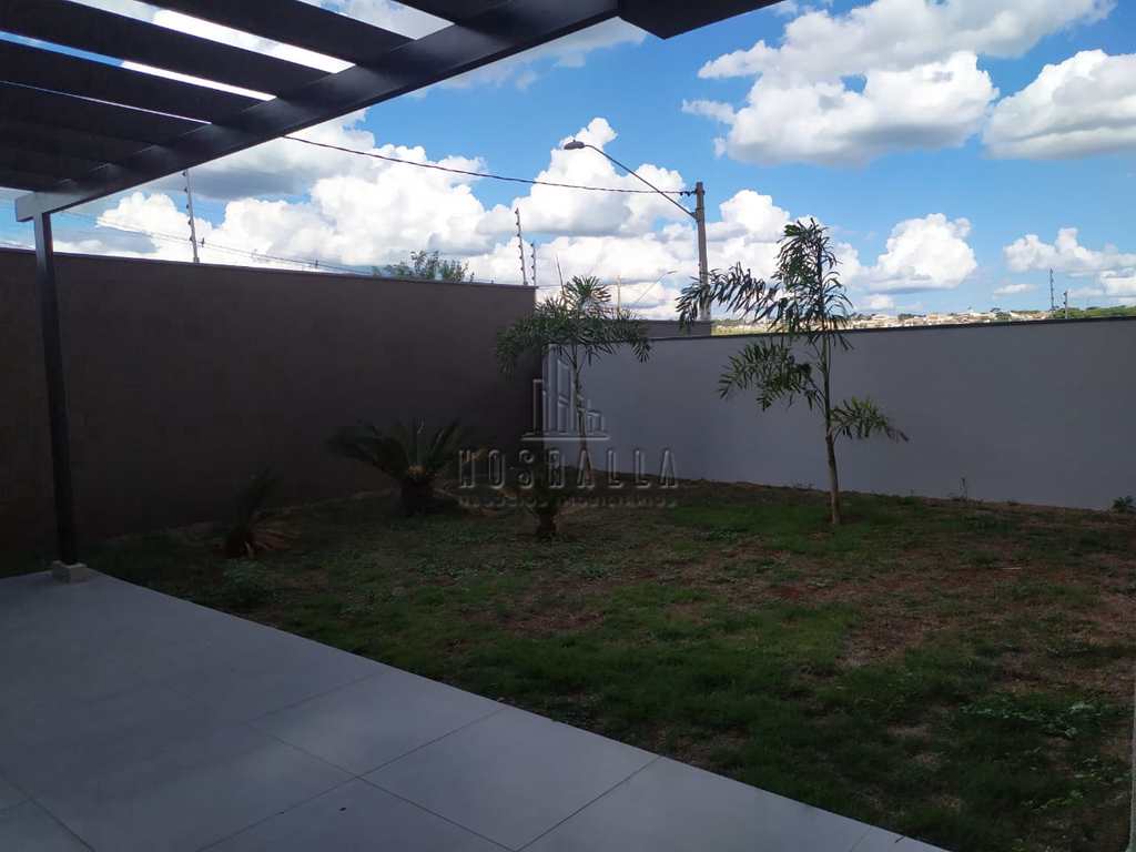 Apartamento em Jaboticabal, no bairro Athenas Paulista