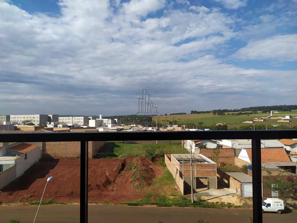 Apartamento em Jaboticabal, no bairro Athenas Paulista