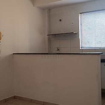 Apartamento em Jaboticabal, bairro Vila Industrial
