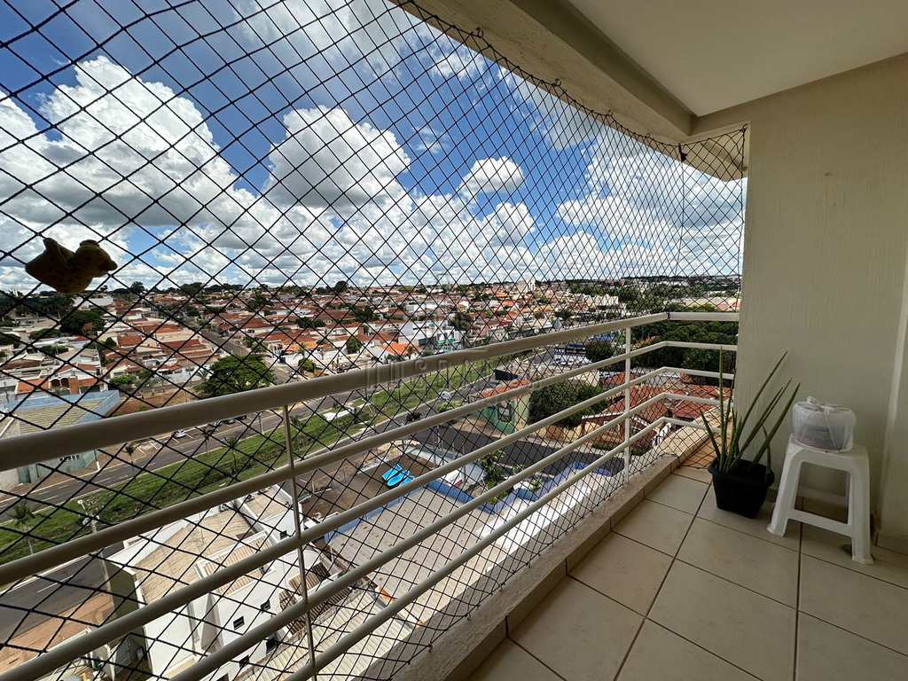 Apartamento em Jaboticabal, no bairro Centro
