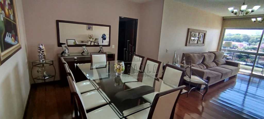 Apartamento em Jaboticabal, no bairro Centro