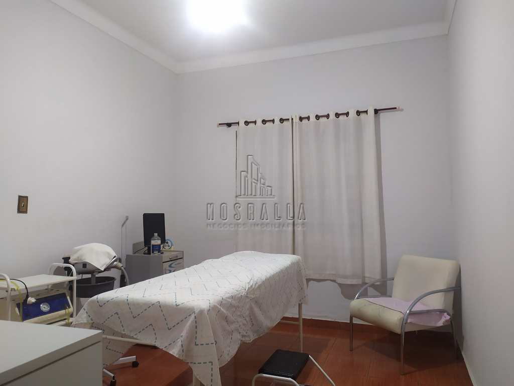 Casa em Jaboticabal, no bairro Nova Jaboticabal
