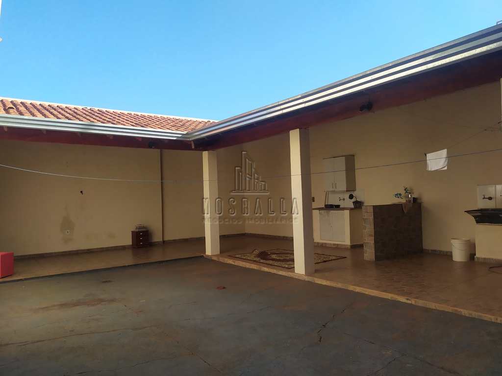 Casa em Jaboticabal, no bairro Nova Jaboticabal