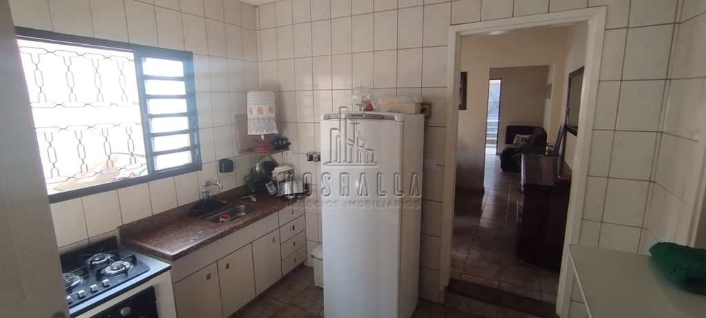 Casa em Jaboticabal, no bairro Centro