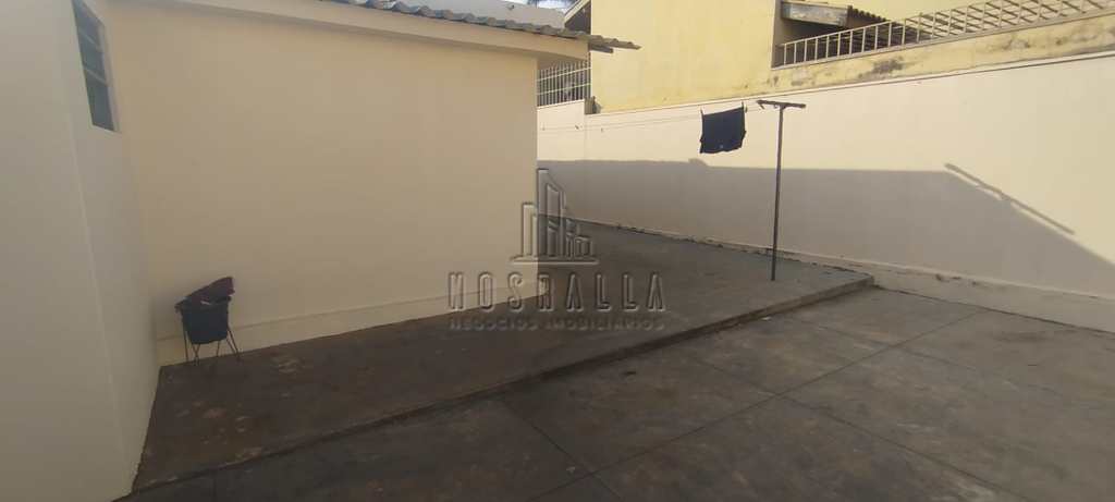 Casa em Jaboticabal, no bairro Centro