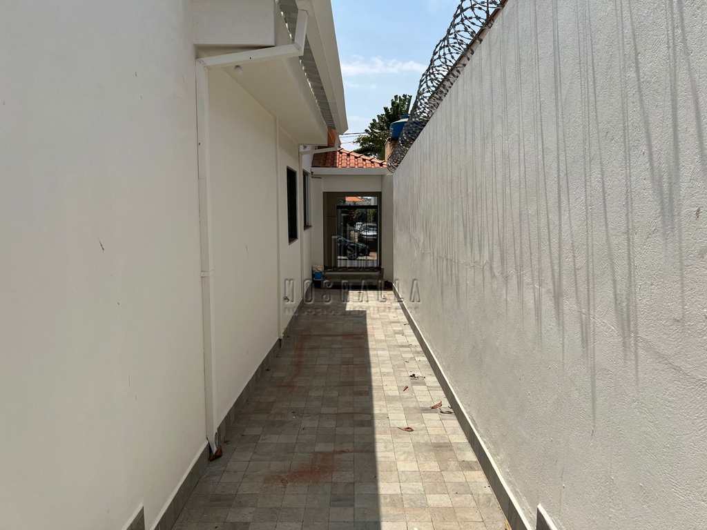 Prédio Comercial em Jaboticabal, no bairro Centro