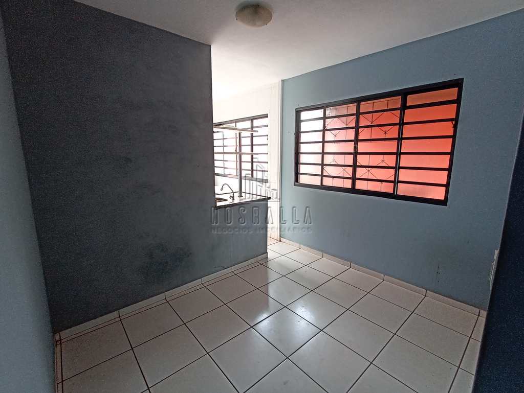 Casa em Jaboticabal, no bairro Conjunto Habitacional Hugo Lacorte Vitalle