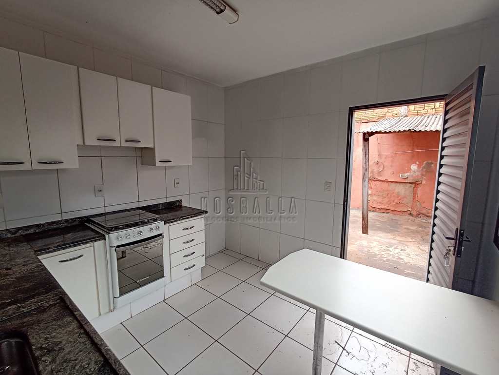 Casa em Jaboticabal, no bairro Conjunto Habitacional Hugo Lacorte Vitalle