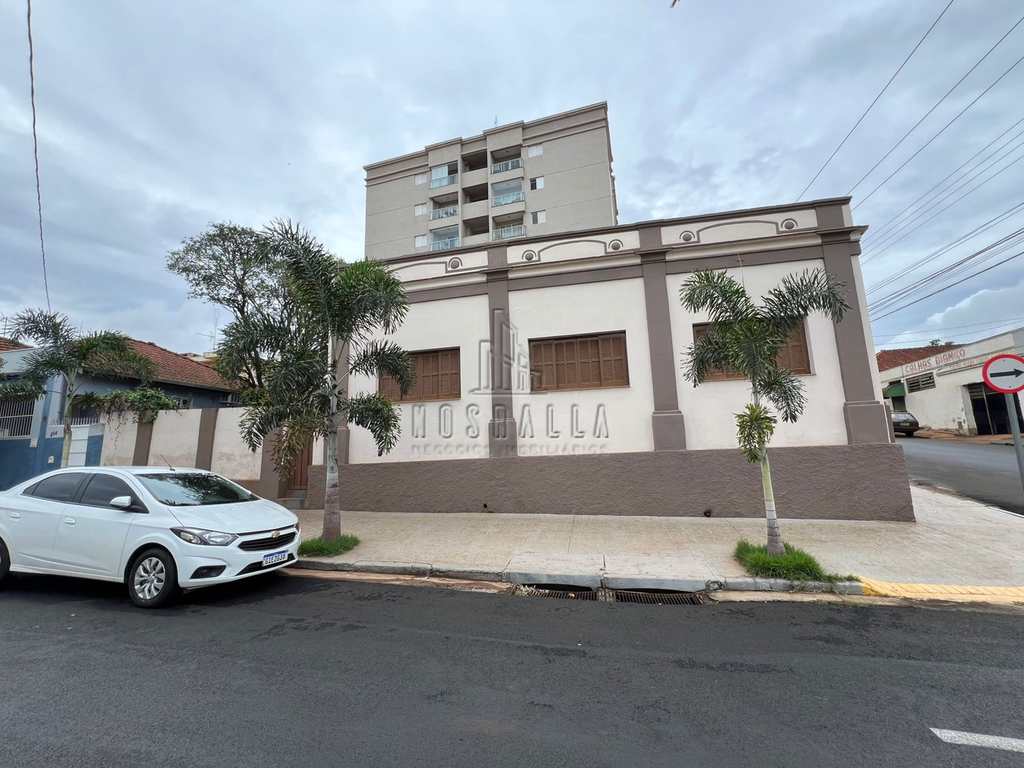 Casa em Jaboticabal, no bairro Aparecida