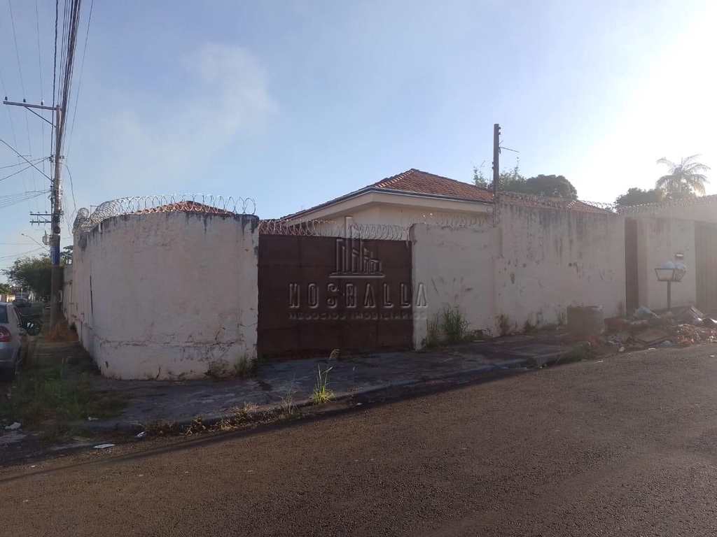 Casa em Jaboticabal, no bairro Sorocabano
