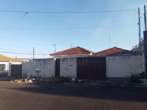 Casa, código 1725050 em Jaboticabal, bairro Sorocabano