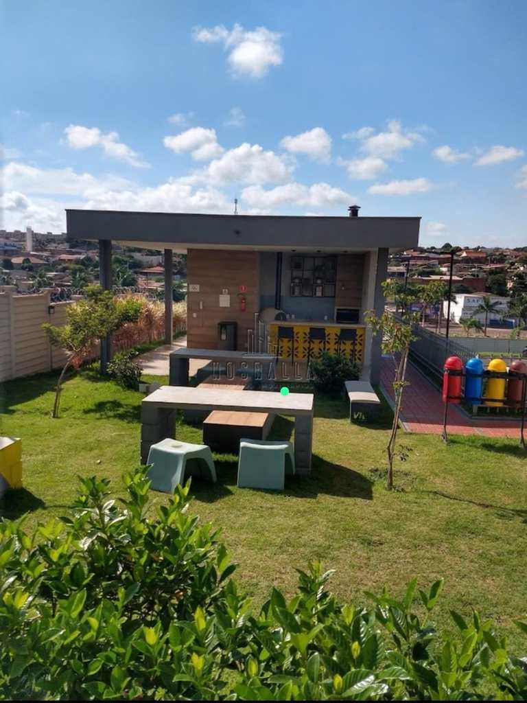 Apartamento em Jaboticabal, no bairro Sorocabano