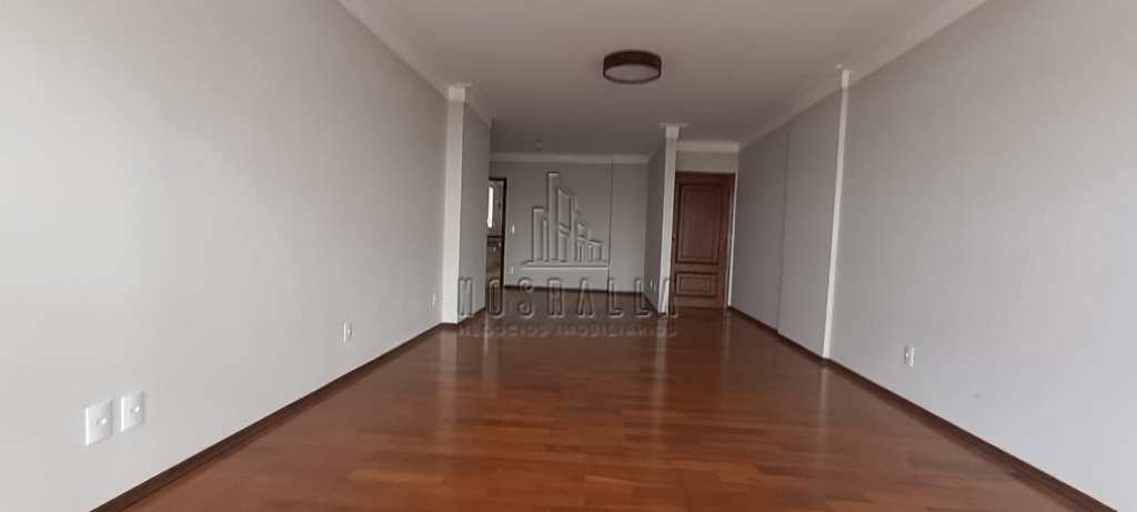 Apartamento em Jaboticabal, no bairro Centro