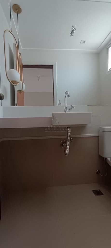 Apartamento em Jaboticabal, no bairro Centro