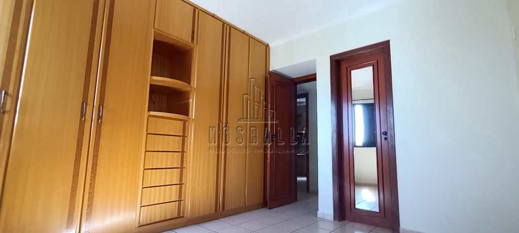 Apartamento em Jaboticabal, no bairro Centro