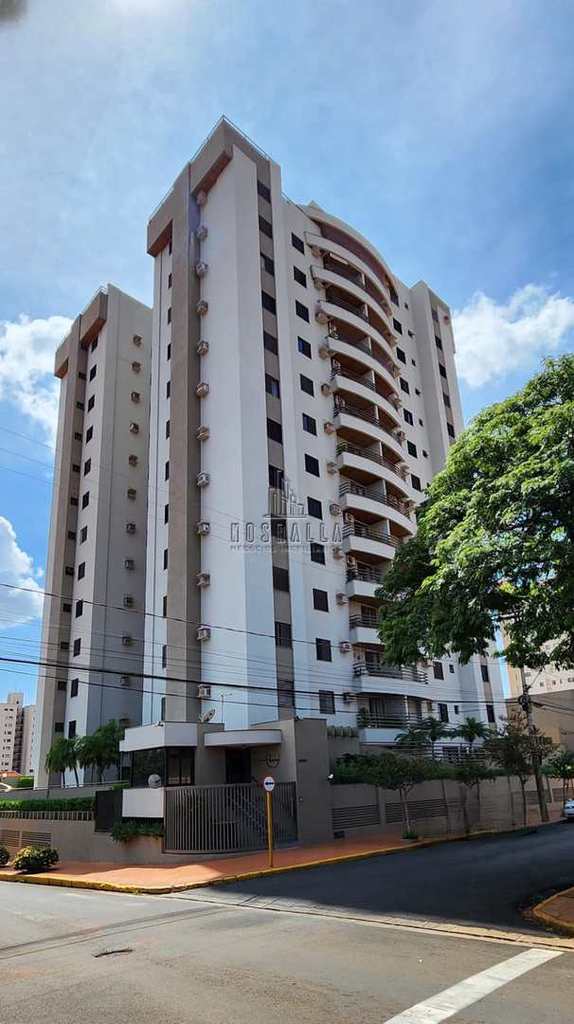 Apartamento em Jaboticabal, no bairro Centro