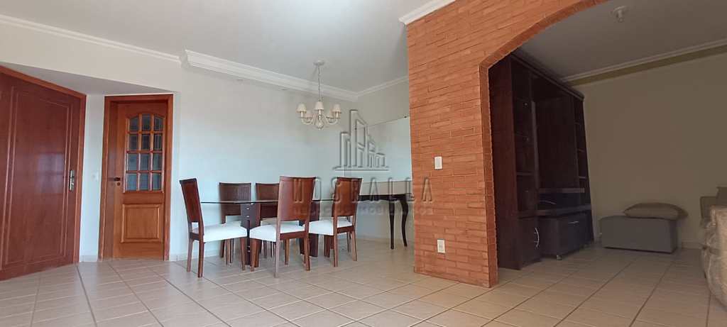 Apartamento em Jaboticabal, no bairro Centro