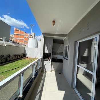 Apartamento em Jaboticabal, bairro Nova Jaboticabal