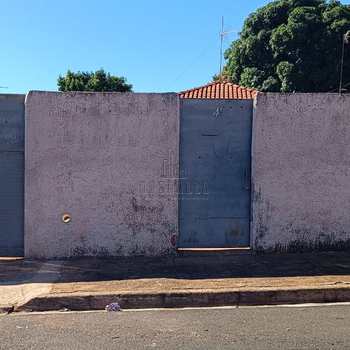 Casa em Jaboticabal, bairro Vila Santo Antônio
