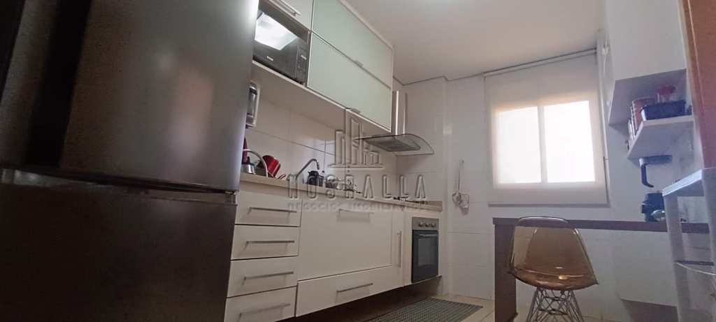 Apartamento em Jaboticabal, no bairro Centro