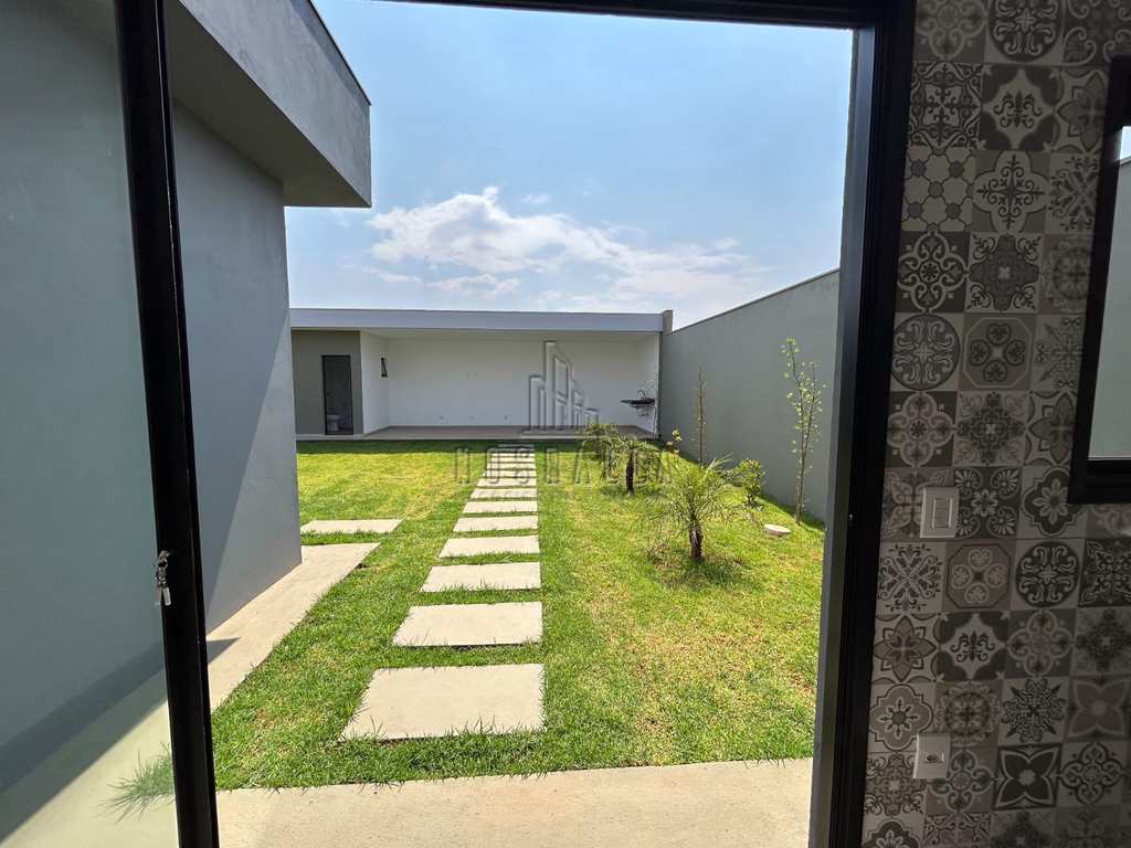 Casa em Jaboticabal, no bairro Athenas Paulista