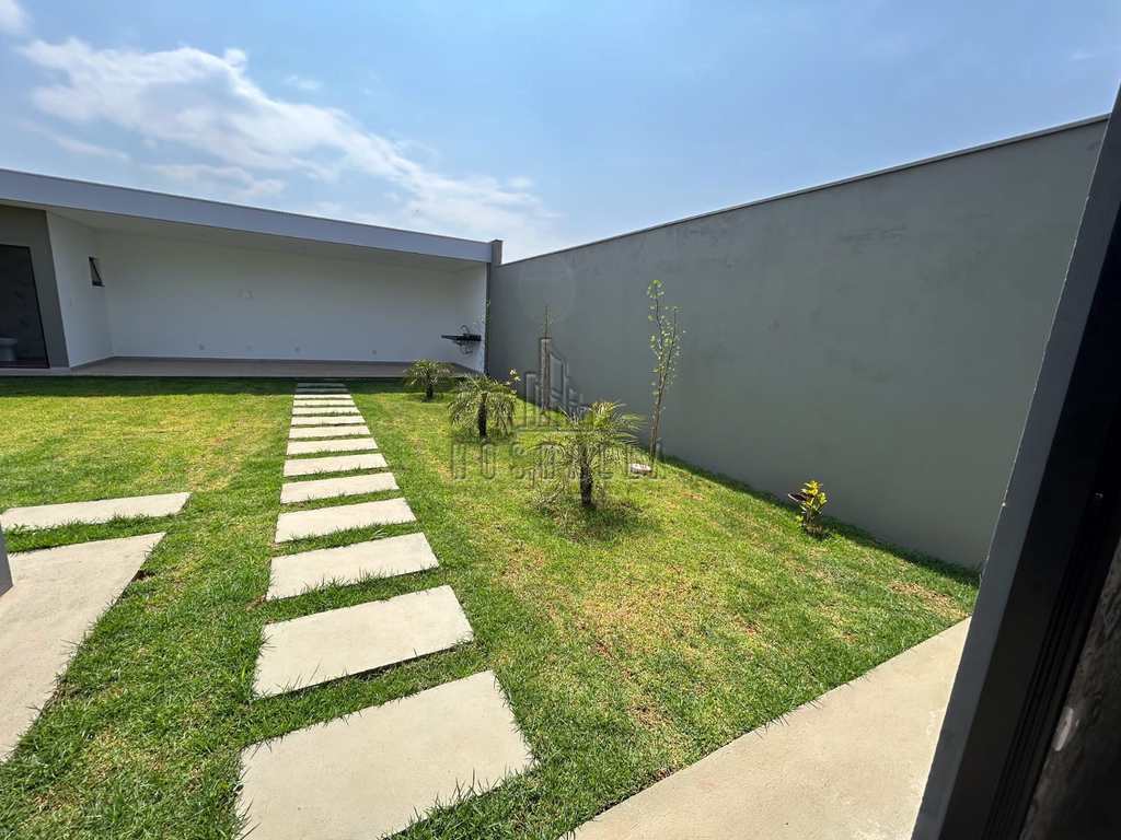 Casa em Jaboticabal, no bairro Athenas Paulista