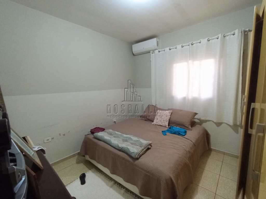 Casa em Jaboticabal, no bairro Parque das Araras