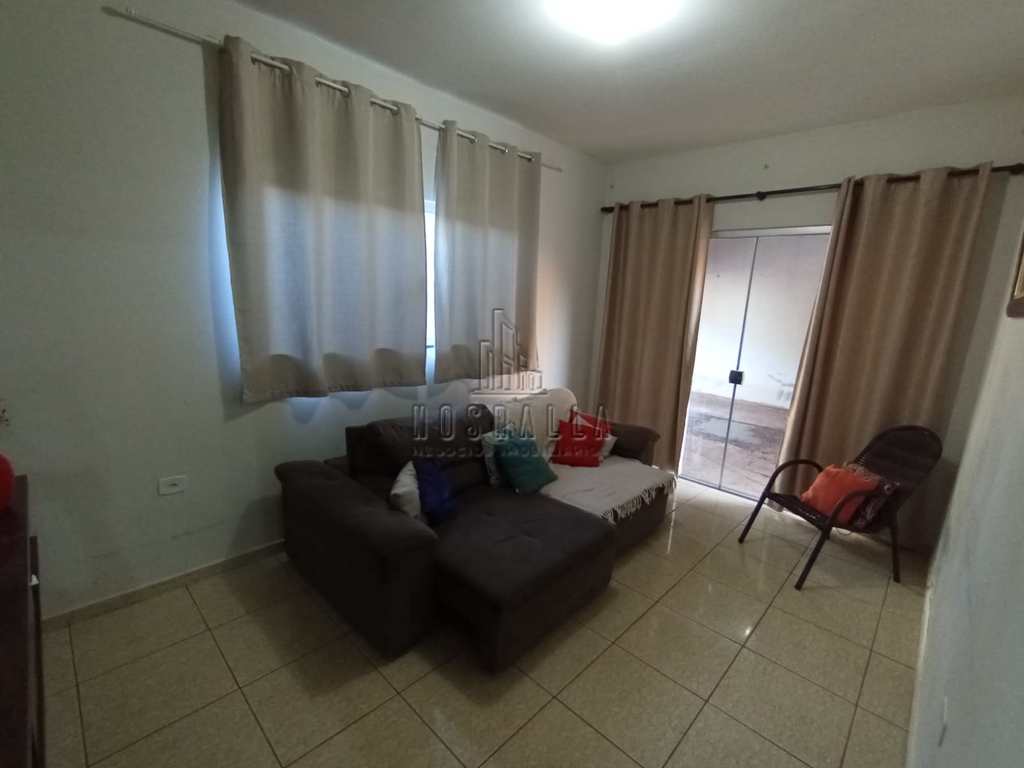 Casa em Jaboticabal, no bairro Parque das Araras