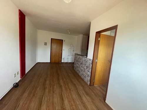 Apartamento, código 1725265 em Jaboticabal, bairro Vila Industrial