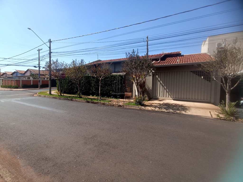 Casa em Jaboticabal, no bairro Nova Jaboticabal