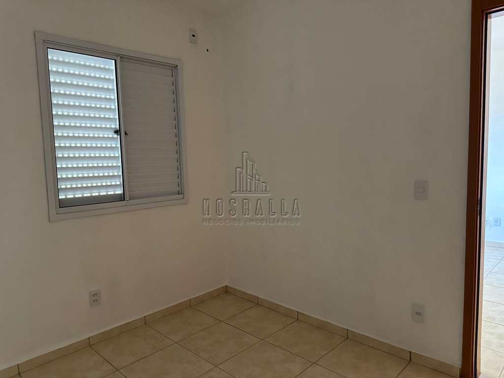 Apartamento em Jaboticabal, no bairro Sorocabano