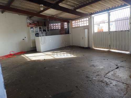 Casa, código 1725281 em Jaboticabal, bairro Conjunto Habitacional Hugo Lacorte Vitalle