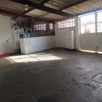 Casa em Jaboticabal, bairro Conjunto Habitacional Hugo Lacorte Vitalle