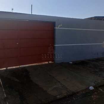 Casa em Jaboticabal, bairro Jardim das Rosas