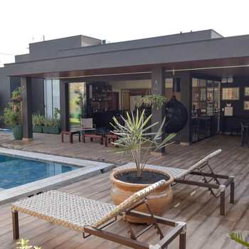 Casa em Cedral, bairro Centro