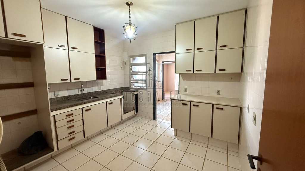 Apartamento em Jaboticabal, no bairro Centro