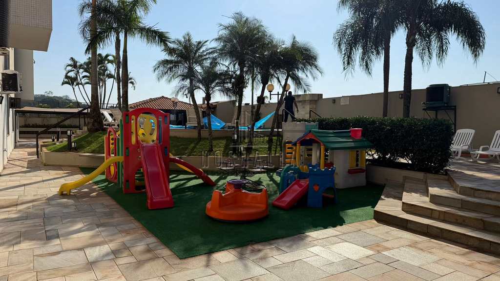 Apartamento em Jaboticabal, no bairro Centro