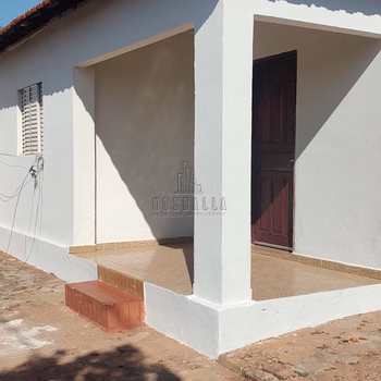 Casa em Jaboticabal, bairro Sorocabano
