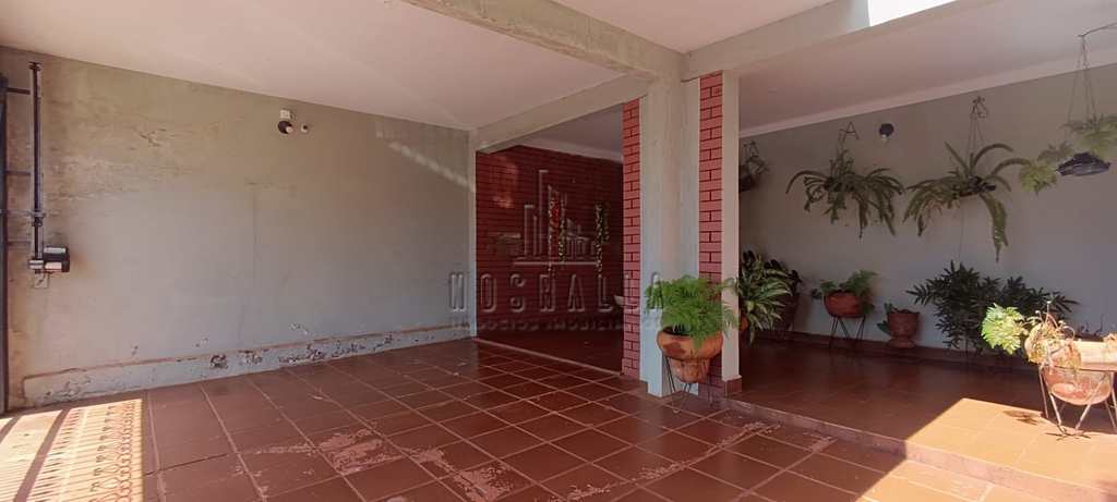 Casa em Jaboticabal, no bairro Nova Jaboticabal