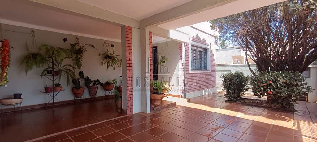 Casa em Jaboticabal, no bairro Nova Jaboticabal