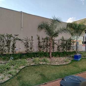 Apartamento em Jaboticabal, bairro Athenas Paulista