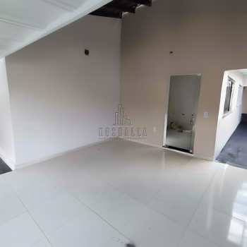 Casa em Jaboticabal, bairro Parque das Araras